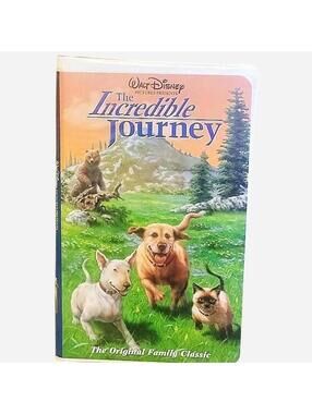 Walt Disney The Incredible Journey VHS tape vintage rare white clamshell case